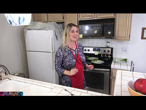 ❤️ Stepmom Mëllech him an der Kichen virun sengem Datum ☑ Fuckvideo op lb.pornsexphoto.ru ❌️❤