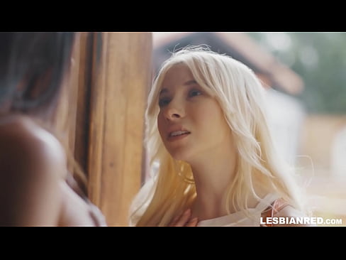 ❤️ D'Meedche kënnt e puer Méint méi spéit heem a schléisst op d'Stiefmamm hir Muschi iessen ☑ Fuckvideo op lb.pornsexphoto.ru ❌️❤